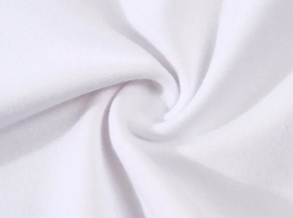 ናይ ኤርትራ ባንዴራ ዘለዎ ማልያ ናይ ደቀ-ኣንስትዮ